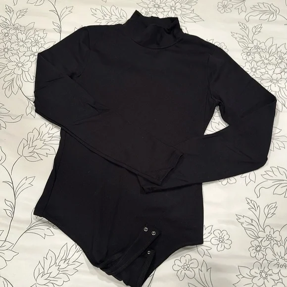 A&F Mock Neck Bodysuit - Picture 1 of 4